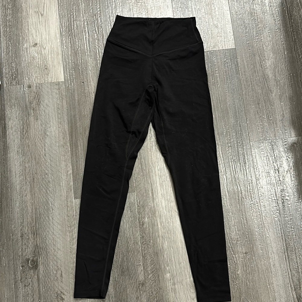 Balance Athletica (Vitality) black cloud leggings